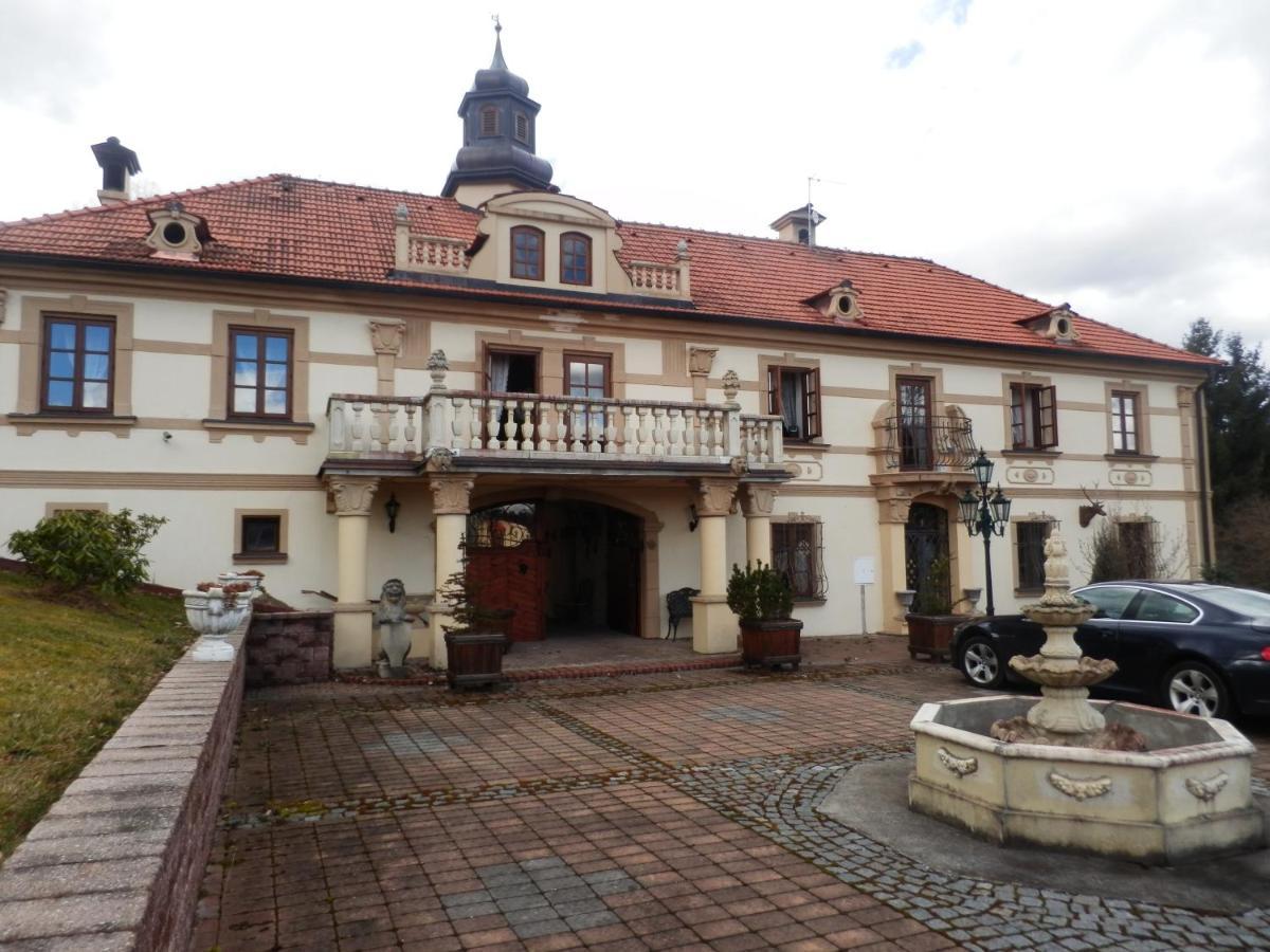 Zamecek Zdiky - Knizeci Apartman Bujanov Exterior photo