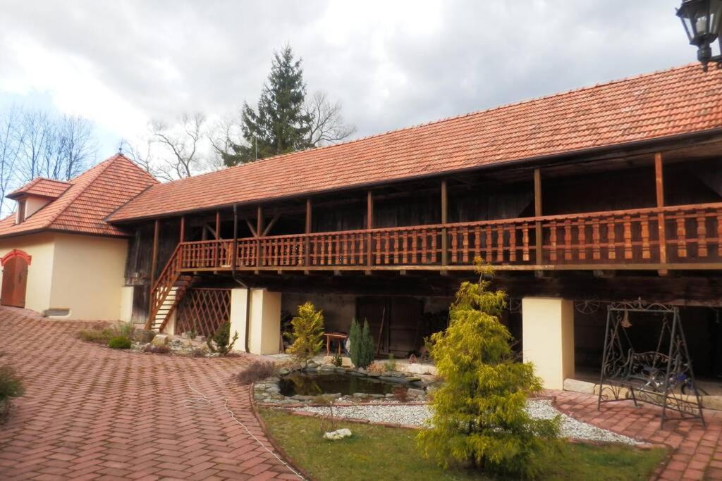 Zamecek Zdiky - Knizeci Apartman Bujanov Exterior photo
